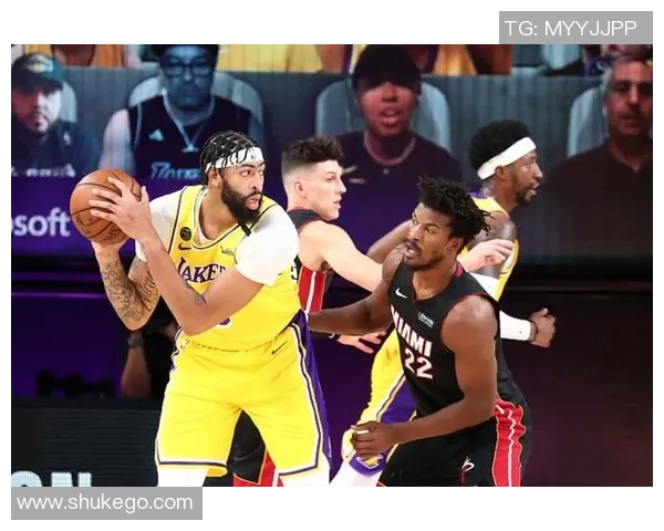 2020年10月3日湖人与热火精彩对决全场录像回放及赛后分析